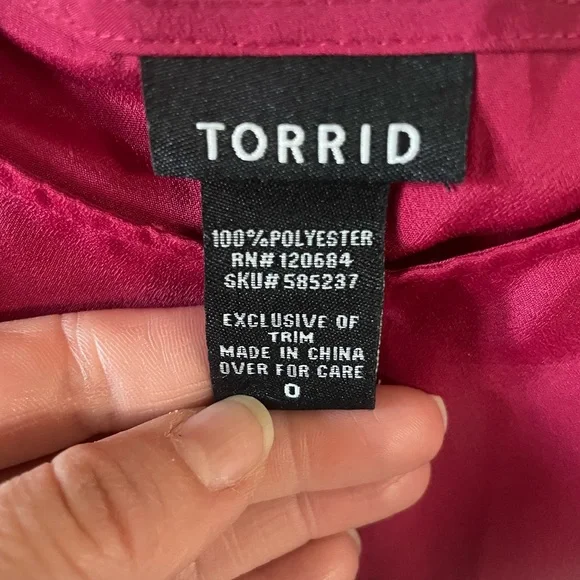 Plus size Woman’s blouse - Picture 3 of 4